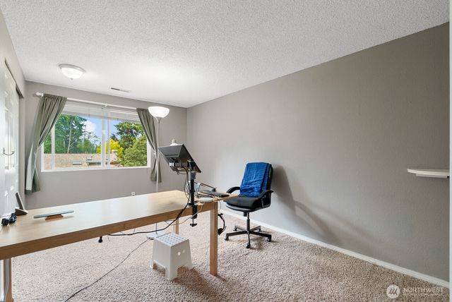32738 6th Avenue SW, Federal Way, WA 98023