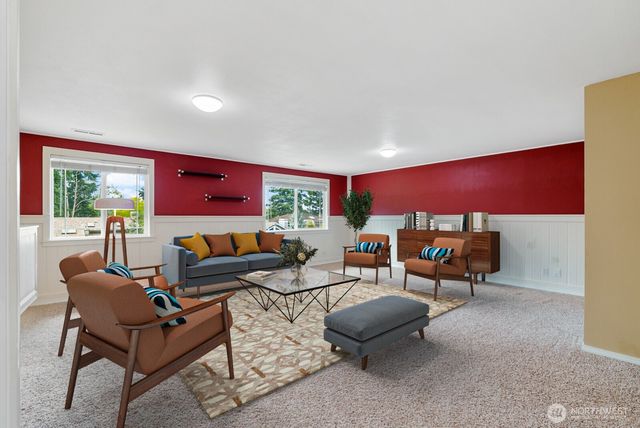 32738 6th Avenue SW, Federal Way, WA 98023