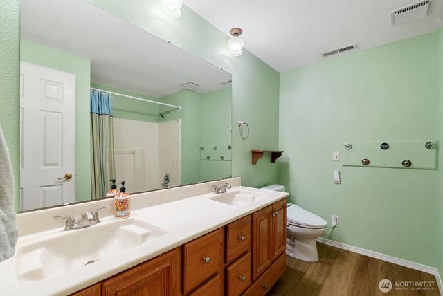 32738 6th Avenue SW, Federal Way, WA 98023