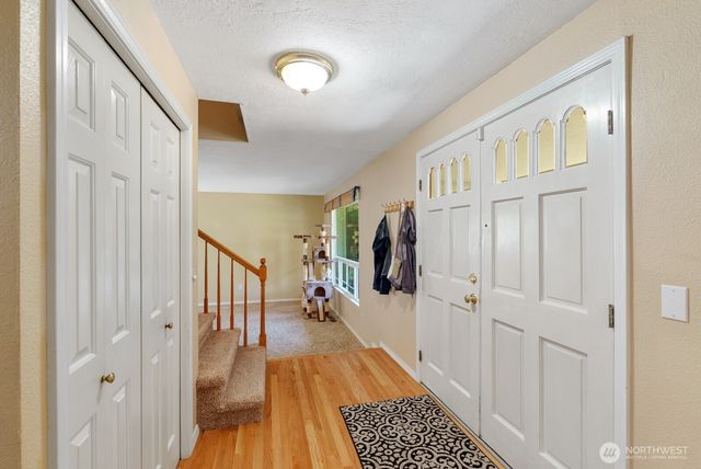 32738 6th Avenue SW, Federal Way, WA 98023