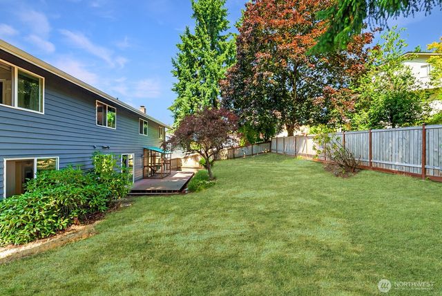 32738 6th Avenue SW, Federal Way, WA 98023