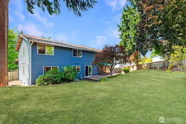 32738 6th Avenue SW, Federal Way, WA 98023