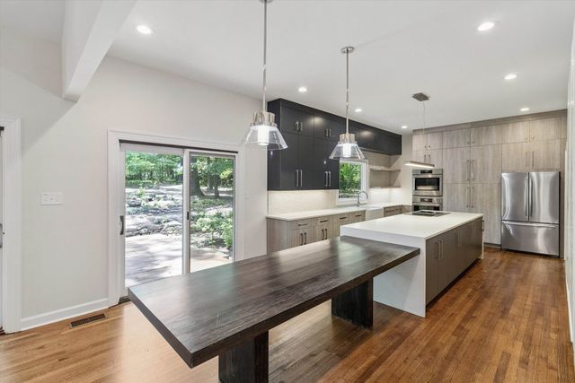 110 KAREN CV, Eads, TN 38028