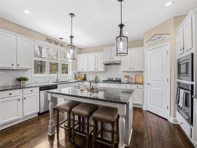 2297 Roberts View Trail, Buford, GA 30519