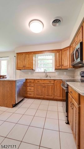 599 Lee Ave, Pohatcong Twp., NJ 08865
