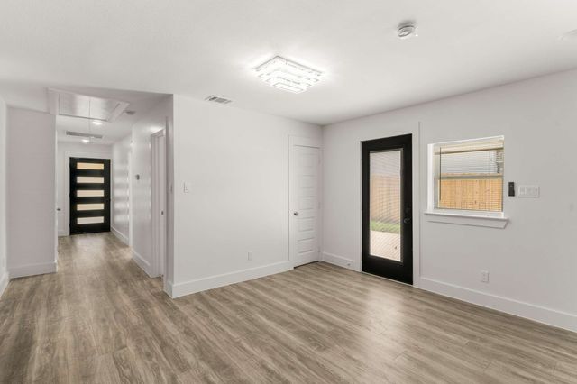 1511 S Marsalis Avenue, Dallas, TX 75216