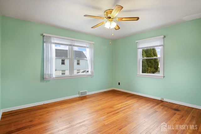 1 Zoar Street, Fords, NJ 08863