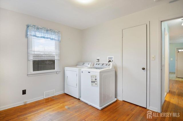 1 Zoar Street, Fords, NJ 08863