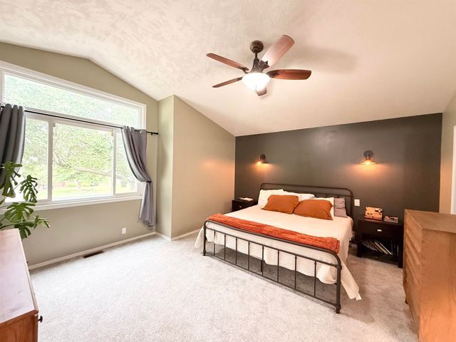 2443 N Woodlawn Blvd, Derby, KS 67037