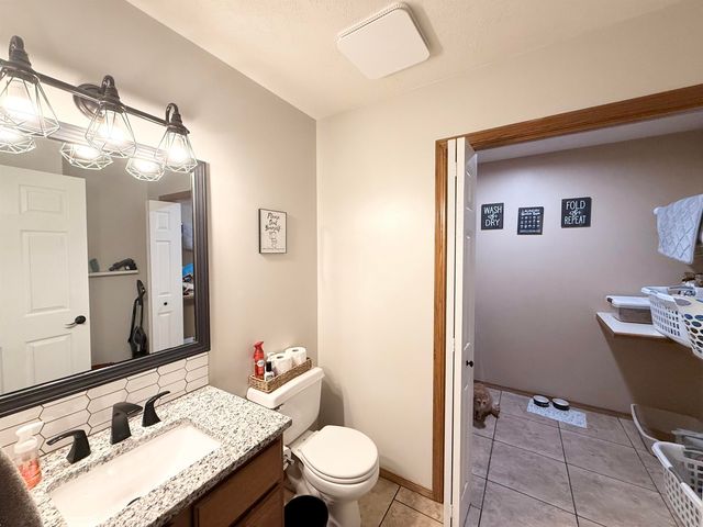 2443 N Woodlawn Blvd, Derby, KS 67037