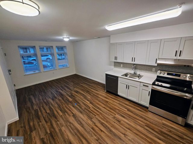 200 HAMILTON AVE #114, Trenton, NJ 08609