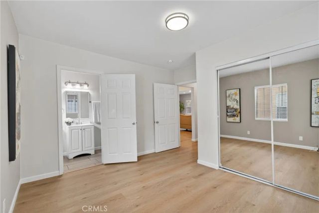 1960 Chariton Street, Los Angeles, CA 90034