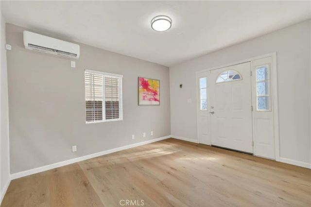 1960 Chariton Street, Los Angeles, CA 90034