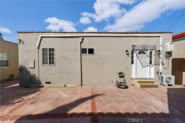 1960 Chariton Street, Los Angeles, CA 90034