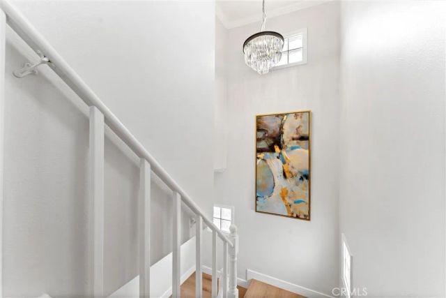 1960 Chariton Street, Los Angeles, CA 90034