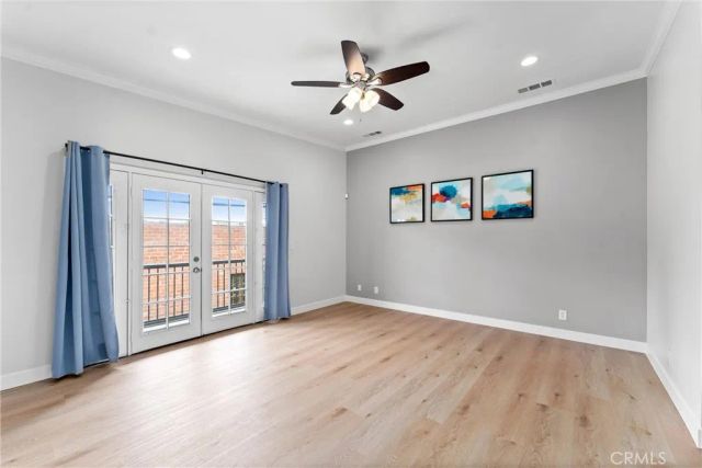 1960 Chariton Street, Los Angeles, CA 90034