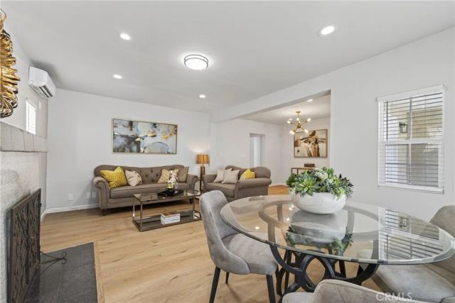 1960 Chariton Street, Los Angeles, CA 90034