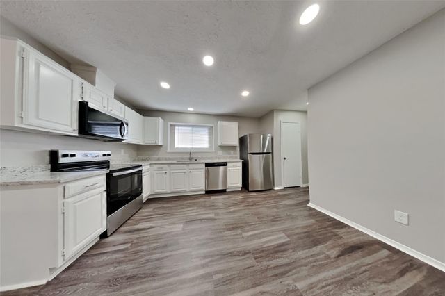 3318 Lockgate Drive, Spring, TX 77388