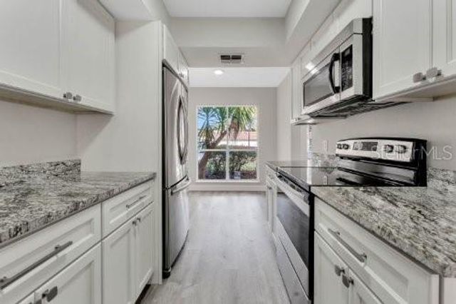 196 W SABAL PALM PLACE 196, Longwood, FL 32779