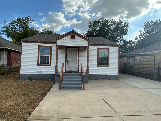 2720 Burchill Road, Fort Worth, TX 76105