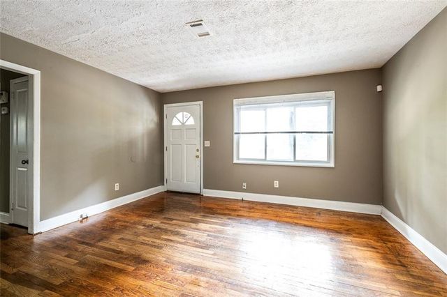 2833 CARDO NW Drive, Atlanta, GA 30318