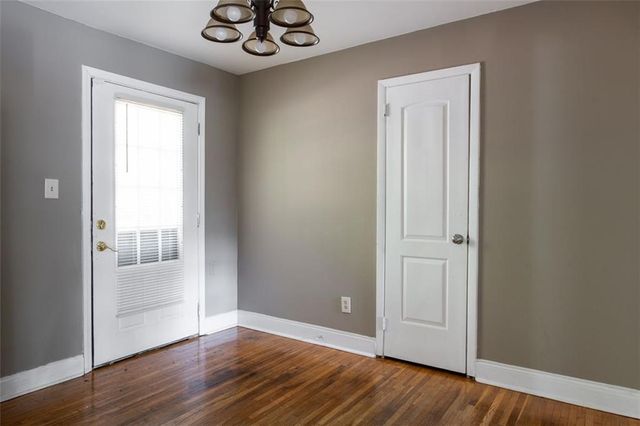 2833 CARDO NW Drive, Atlanta, GA 30318