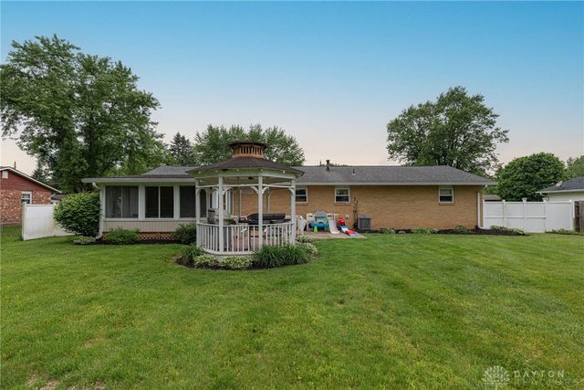 8588 Twincreek Drive, Franklin Twp, OH 45005