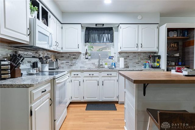 8588 Twincreek Drive, Franklin Twp, OH 45005