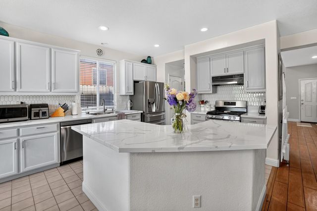 5401 Beckworth Way, Antelope, CA 95843