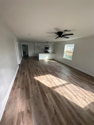 1404 Des Jardines Street, Houston, TX 77023