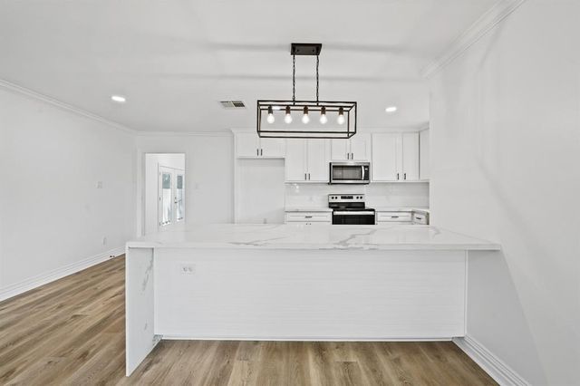 1404 Des Jardines Street, Houston, TX 77023