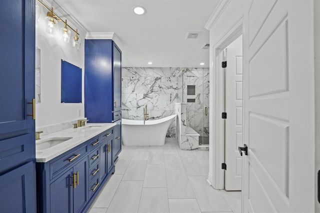 1404 Des Jardines Street, Houston, TX 77023