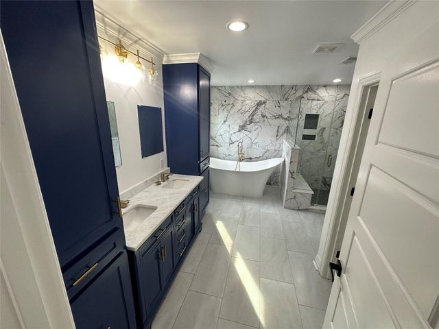 1404 Des Jardines Street, Houston, TX 77023