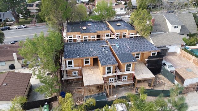 11348 Reseda C, Porter Ranch, CA 91326