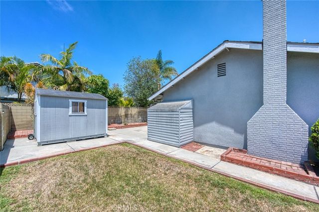 11657 Gladstone Circle, Fountain Valley, CA 92708