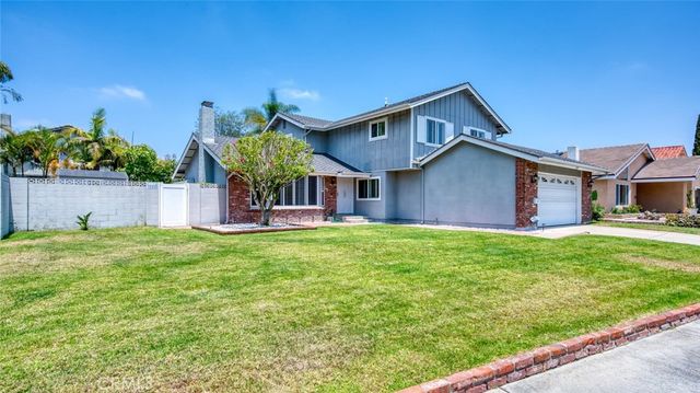 11657 Gladstone Circle, Fountain Valley, CA 92708