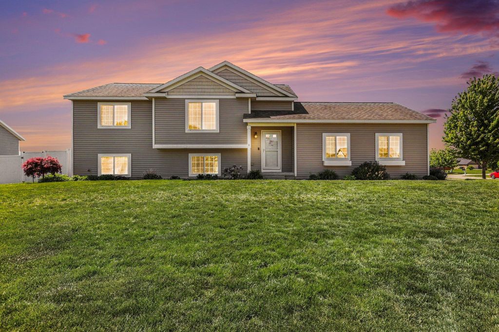 10560 Rockfield Road, Allendale, MI 49401