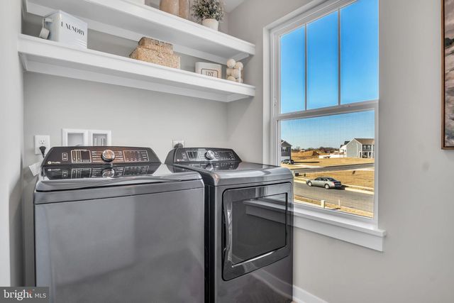 14 AMERICAN AVE, Carlisle, PA 17013