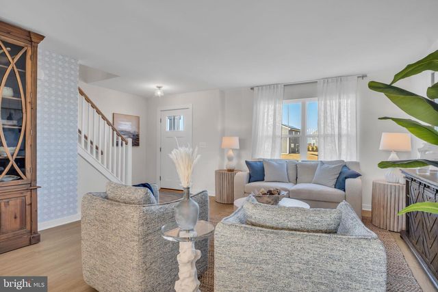 14 AMERICAN AVE, Carlisle, PA 17013