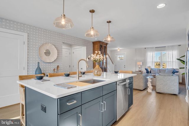 14 AMERICAN AVE, Carlisle, PA 17013