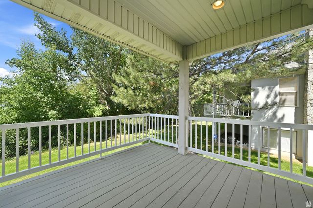 178 COUNTRY SPRINGS DR, Bountiful, UT 84010