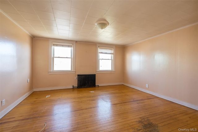 47 4th Avenue, East Rockaway, NY 11518