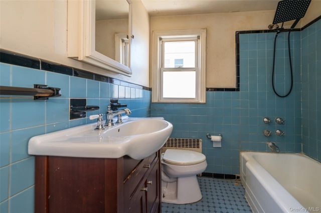 47 4th Avenue, East Rockaway, NY 11518