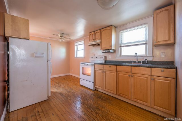 47 4th Avenue, East Rockaway, NY 11518
