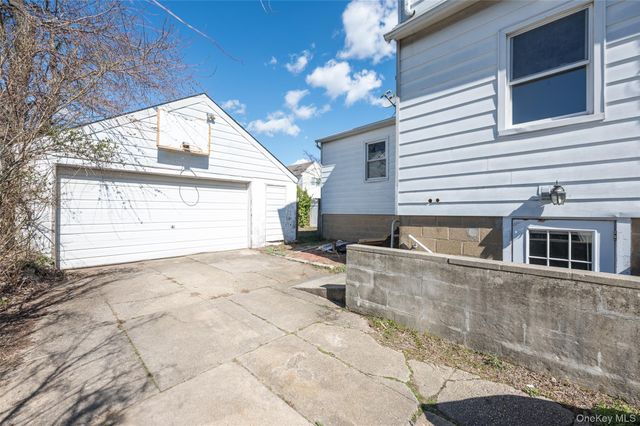 47 4th Avenue, East Rockaway, NY 11518