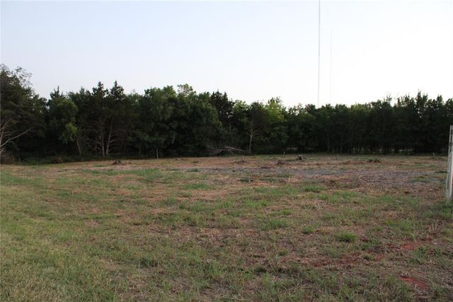 8101 W Wilshire Park Drive, Oklahoma City, OK 73111