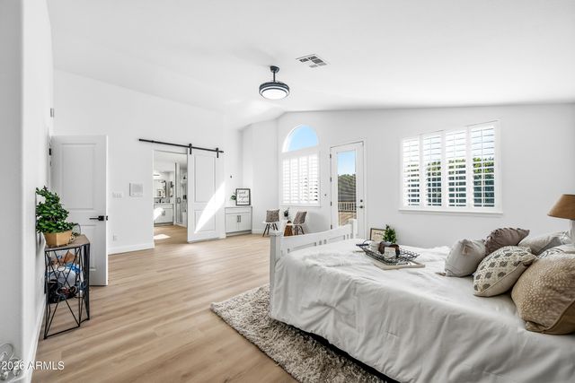 815 E DESERT TRUMPET Road, Phoenix, AZ 85048