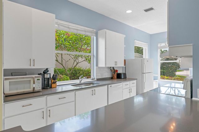 7744 SE Needle Palm Circle, Hobe Sound, FL 33455
