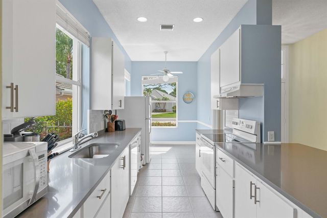 7744 SE Needle Palm Circle, Hobe Sound, FL 33455
