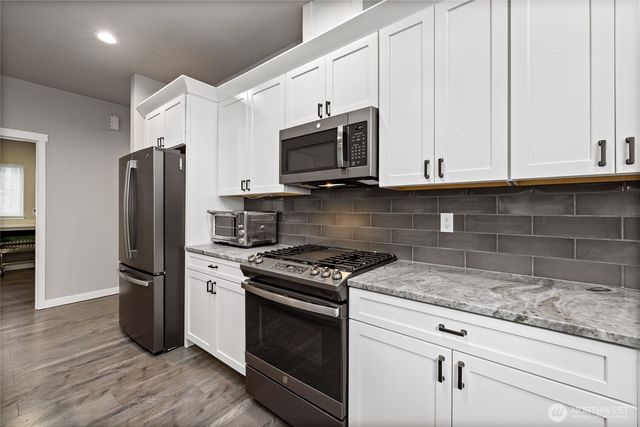 6935 Steamboat Island Road NW, Olympia, WA 98502